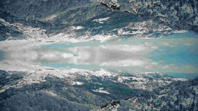 Glorious Winter 02 Still