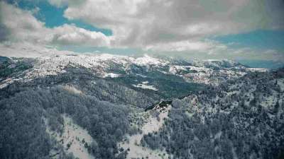 Glorious Winter 06 Still